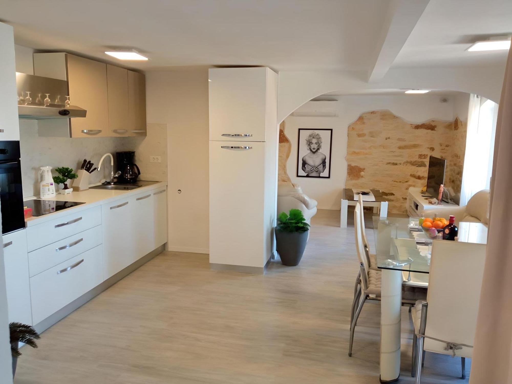 Apartment Valentino Tar-Vabriga Exteriör bild